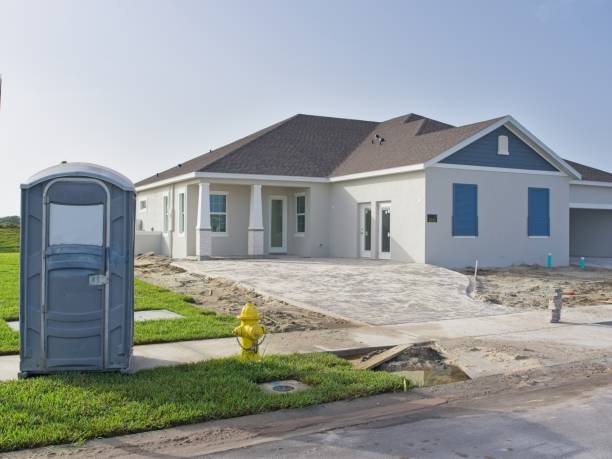 Best Portable restroom trailer rental  in Quincy, IL